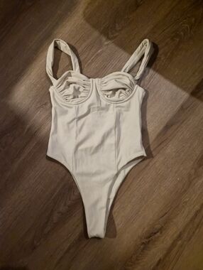 Belle The Label One-Piece Swimsuit in Cream XS